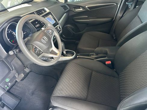 Used 2018 Honda Fit EX image 9