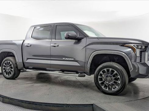 Used 2023 Toyota Tundra Limited AWD/4WD image 11