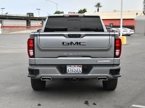 Used 2025 GMC Sierra 1500 Elevation w/ Elevation Premium Package image 7