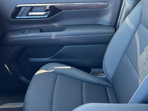 New 2026 Chevrolet Suburban LS w/ LPO, Get Active Package image 21