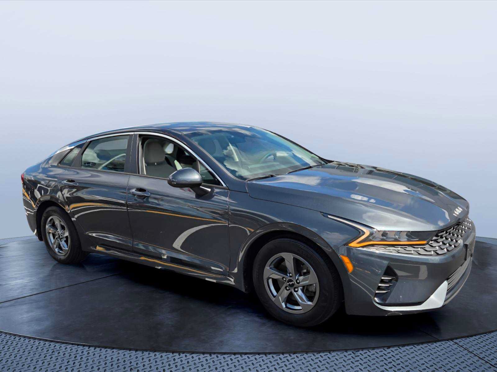 Used 2022 Kia K5 LXS FWD image 1