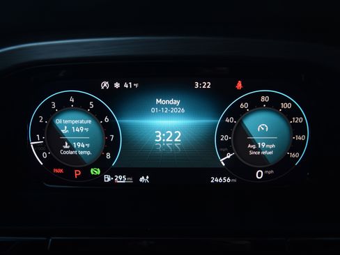 Used 2024 Volkswagen Atlas Cross Sport SE image 3