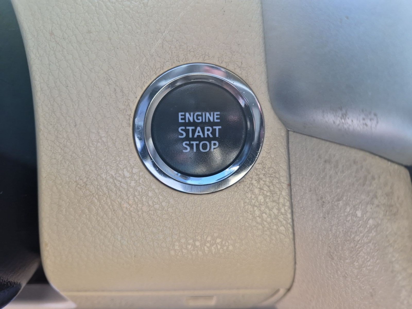 Used 2019 Toyota Highlander Limited Platinum AWD/4WD image 16