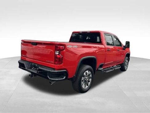 Used 2024 Chevrolet Silverado 2500 Custom w/ Custom Convenience Package AWD/4WD image 5