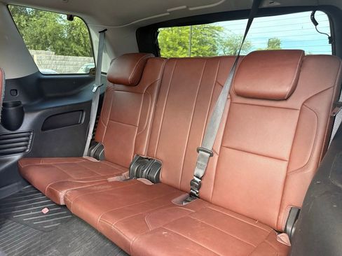 Used 2020 Chevrolet Tahoe Premier w/ Premier Plus Edition image 9