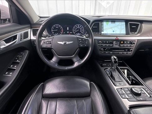 Used 2017 Genesis G80 3.8 w/ Option Group 03 image 5