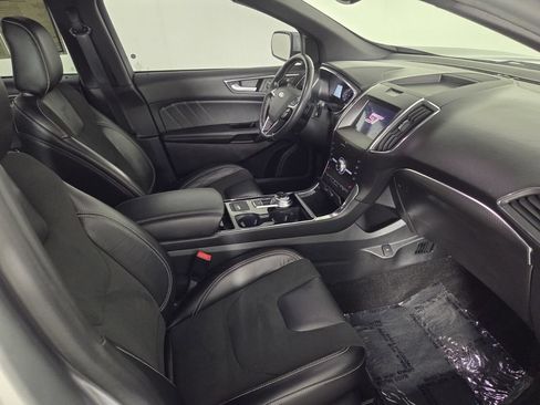 Used 2020 Ford Edge ST AWD/4WD image 32