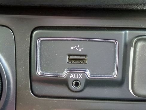 Used 2022 Jeep Renegade Trailhawk image 23