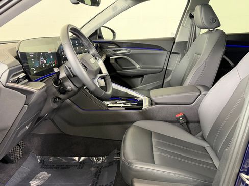 Used 2025 Audi Q5 Premium AWD/4WD image 5