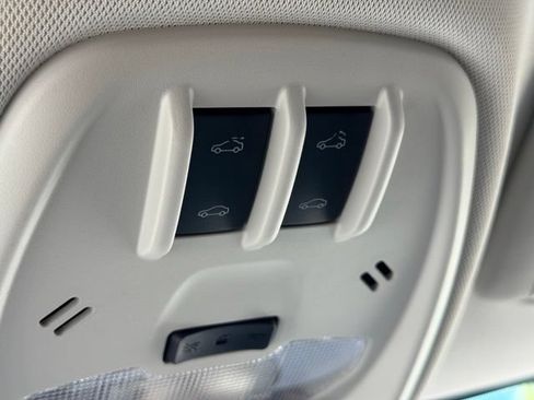 Used 2024 Chevrolet Trax ACTIV w/ Sunroof Package FWD image 18
