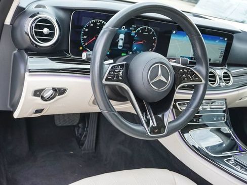 Used 2023 Mercedes-Benz E 450 4MATIC Sedan image 10