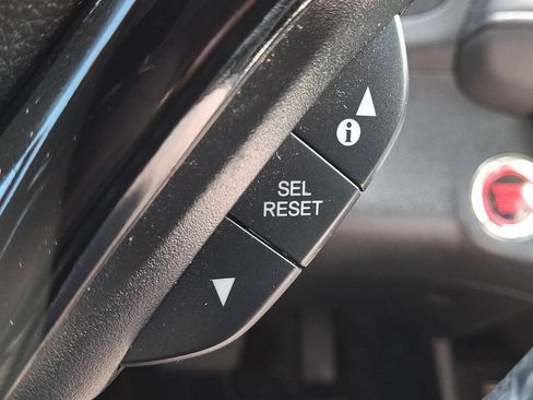 Used 2021 Honda HR-V EX-L image 29