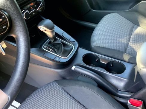 Used 2024 Kia Soul LX w/ Option Group 015 FWD image 15