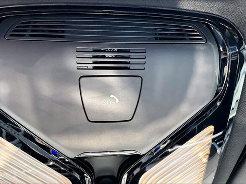 Certified 2024 BMW X5 xDrive40i w/ M Sport Package image 37