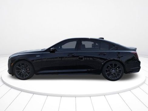 Used 2025 Cadillac CT5 V RWD image 6