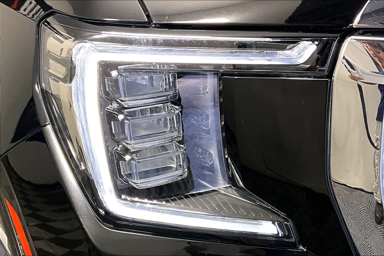 Used 2021 GMC Yukon XL SLT w/ SLT Premium Package RWD image 26