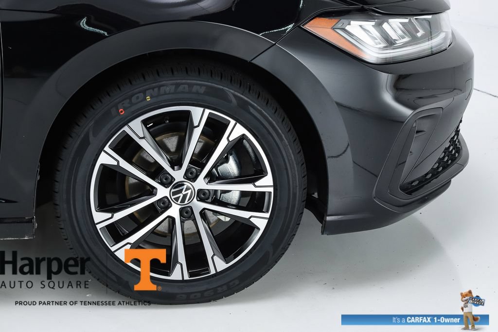 Used 2025 Volkswagen Jetta Sport FWD image 14