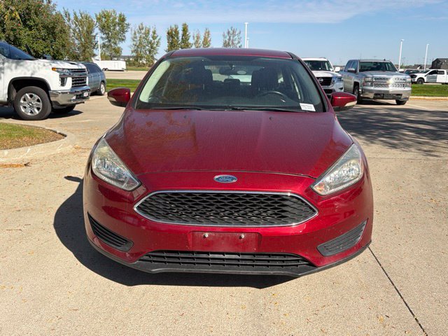 Used 2017 Ford Focus SE w/ Cold Weather Package FWD image 3
