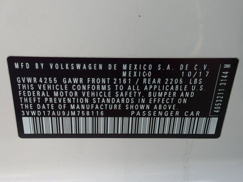 Used 2018 Volkswagen Golf S image 37