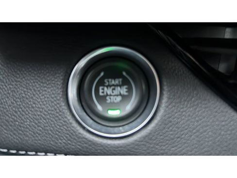 Certified 2025 Buick Enclave Sport Touring image 21