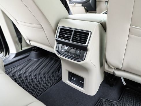 New 2026 Volkswagen Atlas SE image 39