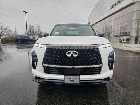 New 2026 INFINITI QX80 4WD image 2