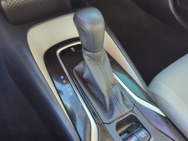 Used 2022 Toyota Corolla LE FWD image 21