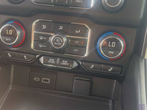 Used 2024 Chevrolet Tahoe LT RWD image 22