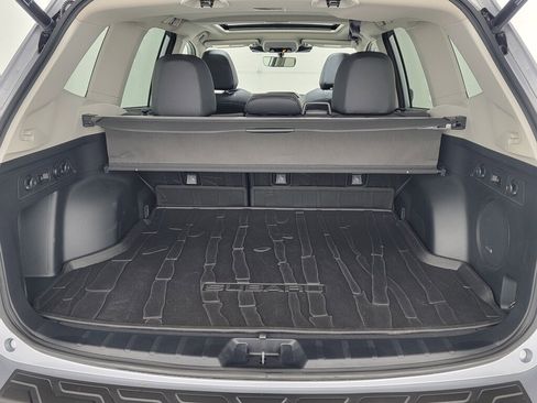 Used 2024 Subaru Forester Limited image 35