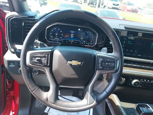 Used 2022 Chevrolet Silverado 1500 LT image 20