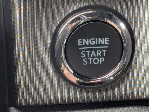 New 2026 Ford F250 Platinum image 32