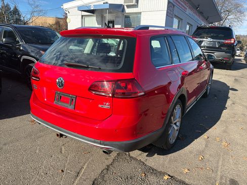 Used 2017 Volkswagen Golf Alltrack SEL image 7