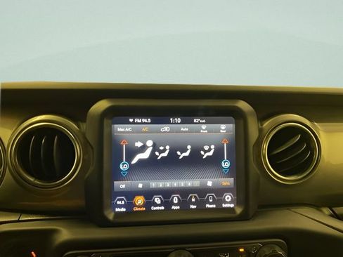 Used 2021 Jeep Wrangler Unlimited Sahara w/ Uconnect 4C Nav & Sound Group AWD/4WD image 14