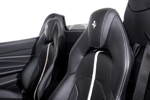 Used 2021 Ferrari F8 Tributo RWD image 23