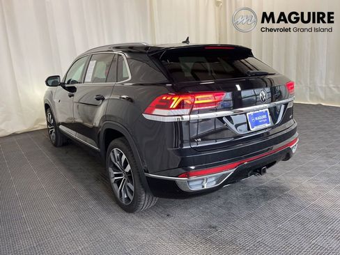 Used 2022 Volkswagen Atlas Cross Sport SEL Premium R-Line AWD/4WD image 27