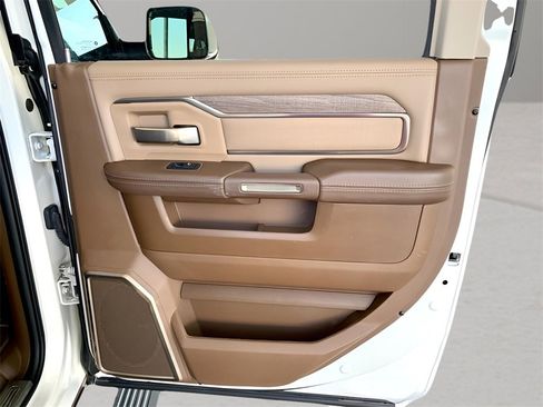 Used 2020 RAM 2500 Limited image 24