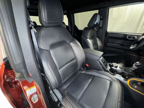 Used 2024 Ford Bronco Badlands image 34