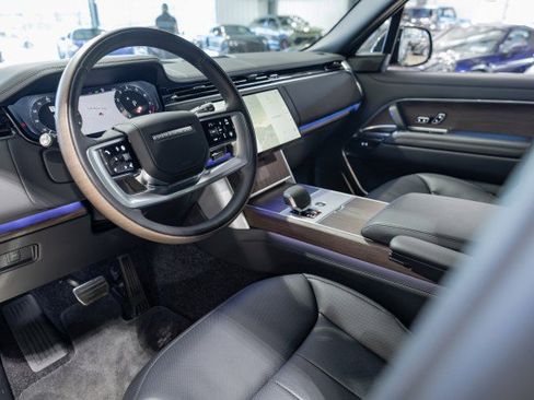 Used 2025 Land Rover Range Rover Autobiography image 29