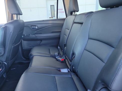 Used 2021 Honda Pilot EX-L image 16