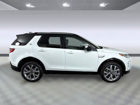 Used 2026 Land Rover Discovery Sport Landmark image 8