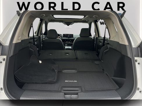 Used 2025 Nissan Rogue SL w/ Tech Package AWD/4WD image 33