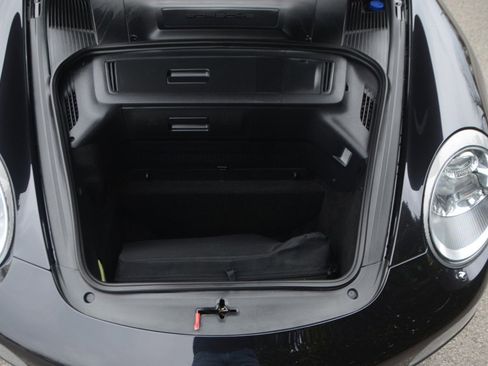 Used 2005 Porsche 911 Carrera image 21