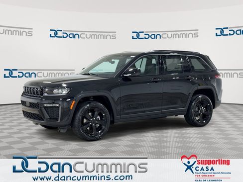 New 2026 Jeep Grand Cherokee Limited w/ Limited Altitude Package AWD/4WD image 1