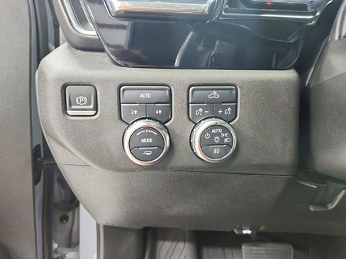 Used 2024 GMC Sierra 1500 Elevation w/ Preferred Package image 27