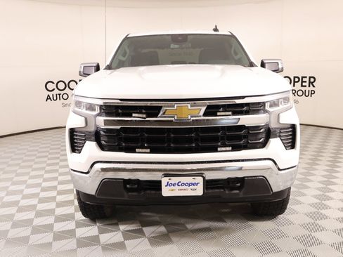 Used 2023 Chevrolet Silverado 1500 LT w/ Z71 Off-Road Package AWD/4WD image 9