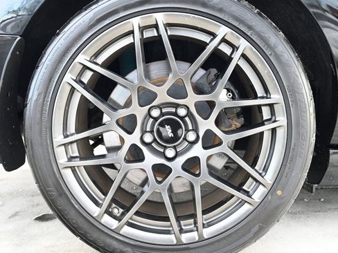 Used 2014 Ford Mustang Shelby GT500 w/ Equipment Group 821A image 48