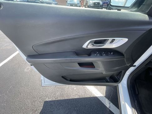 Used 2017 Chevrolet Equinox LS FWD image 20