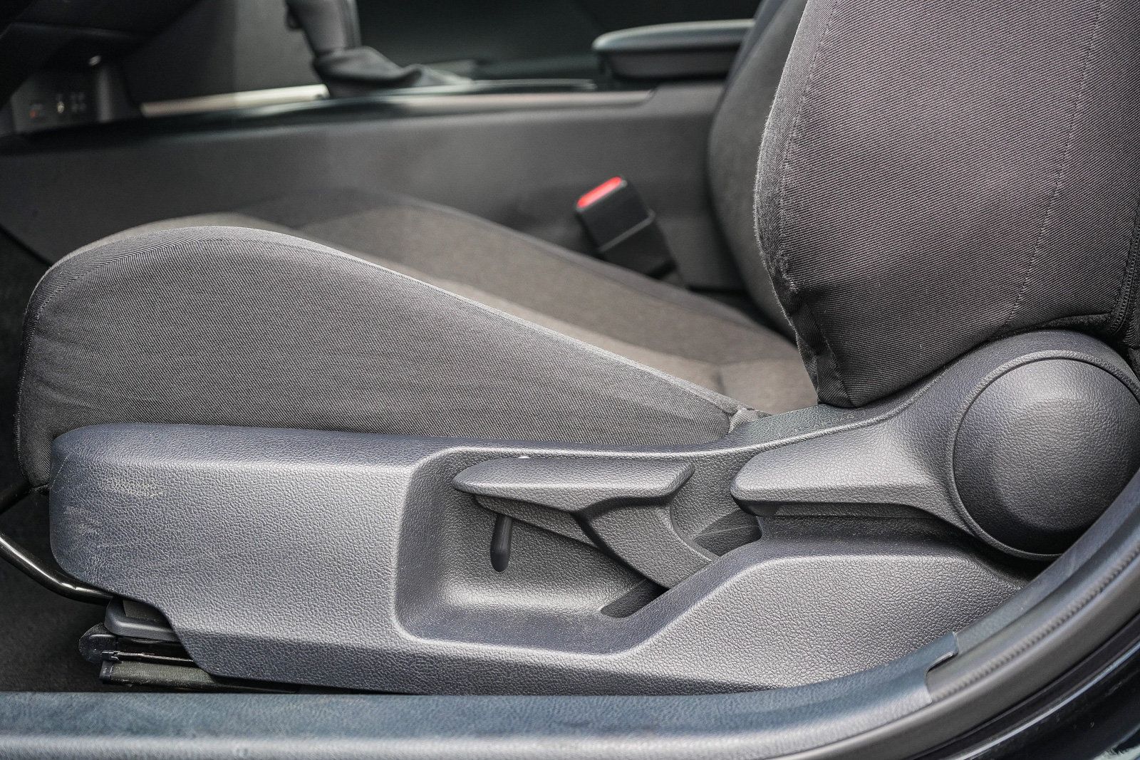 Used 2025 Toyota Camry LE FWD image 20