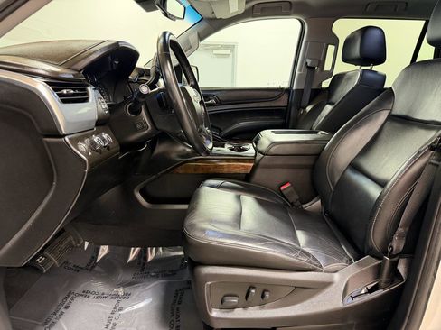 Used 2019 Chevrolet Tahoe LT w/ Luxury Package image 10