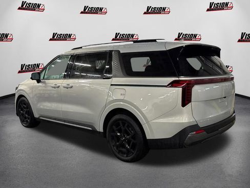 New 2025 Kia Carnival SX Prestige FWD image 8